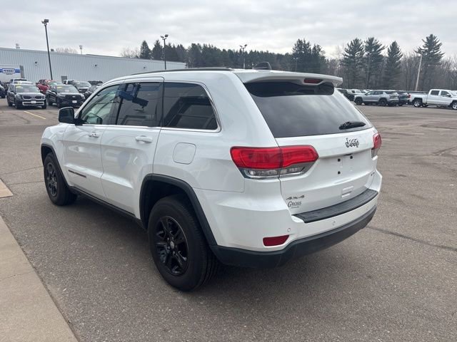 Used 2017 Jeep Grand Cherokee Laredo AWD/4WD image 5