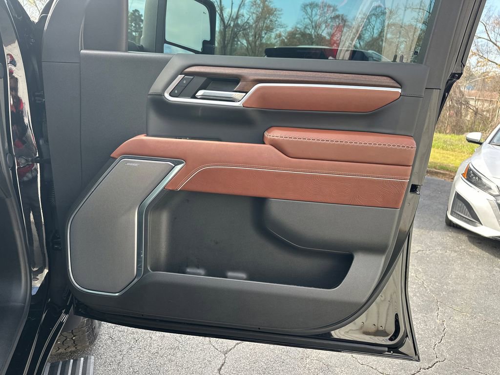 Used 2026 GMC Sierra 2500 Denali Ultimate image 15