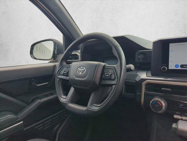 Used 2025 Toyota Tacoma SR5 AWD/4WD image 26