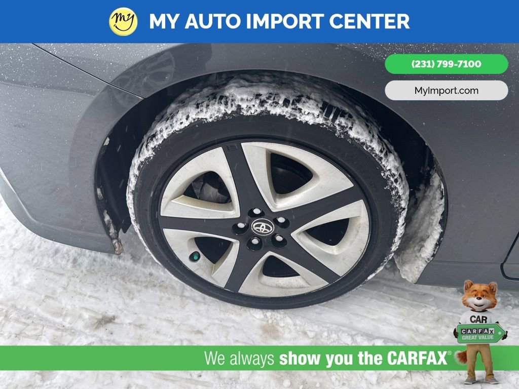 Used 2016 Toyota Prius Four image 6