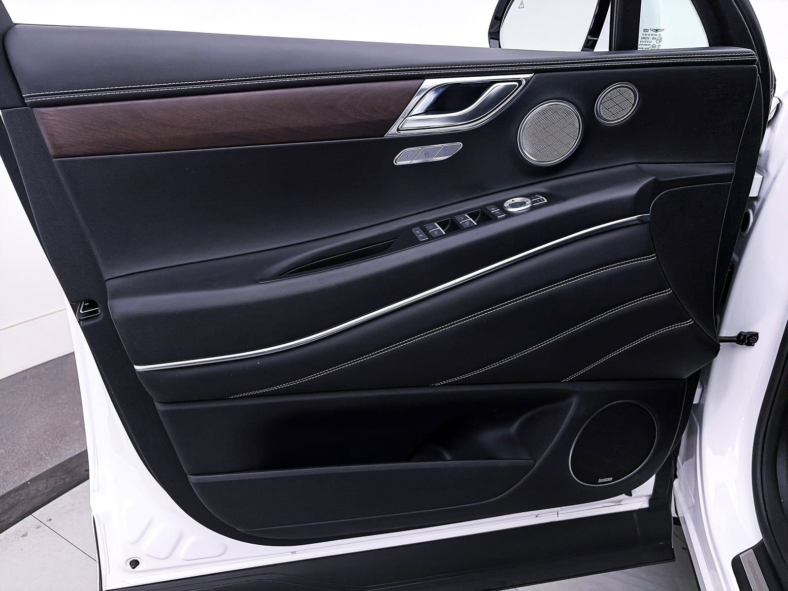 Used 2024 Genesis GV80 3.5T AWD/4WD image 19