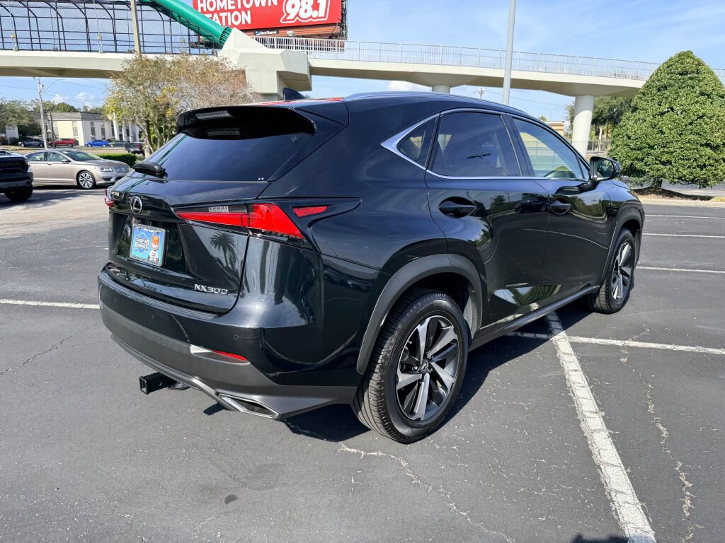 Used 2021 Lexus NX 300 image 3