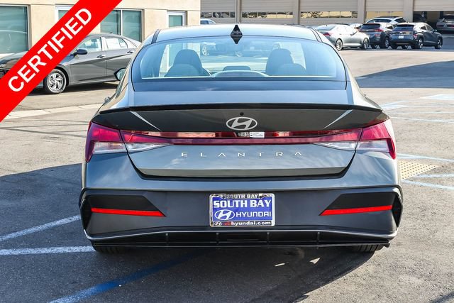 Used 2025 Hyundai Elantra Sport FWD image 5