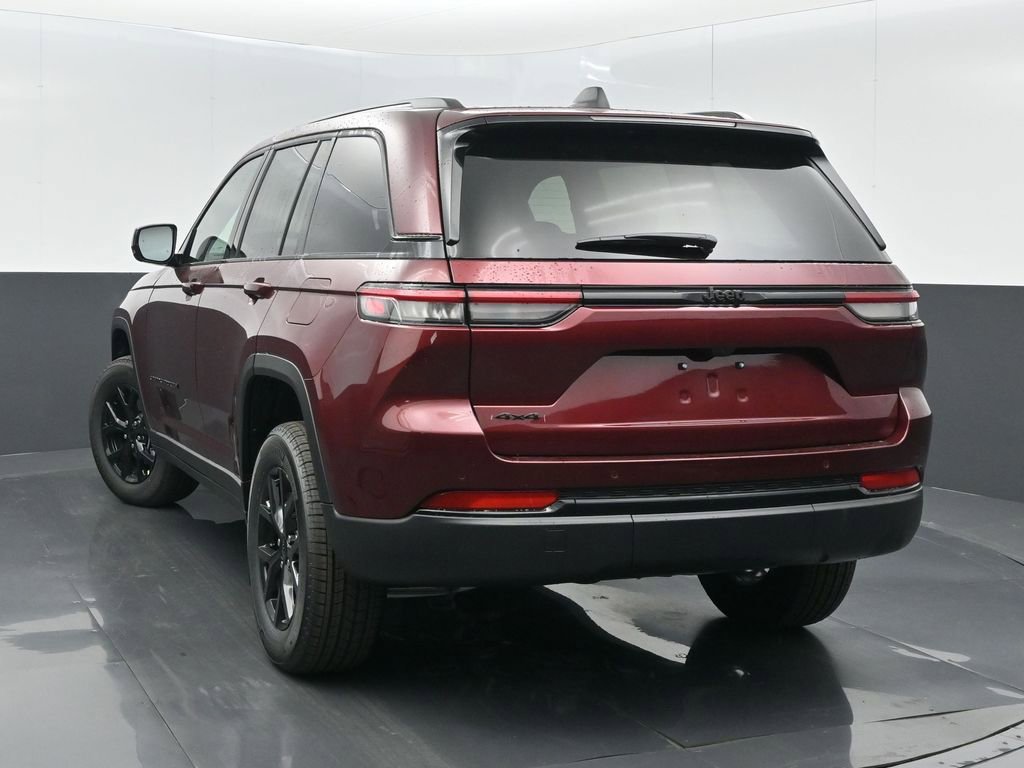 New 2025 Jeep Grand Cherokee Altitude image 6