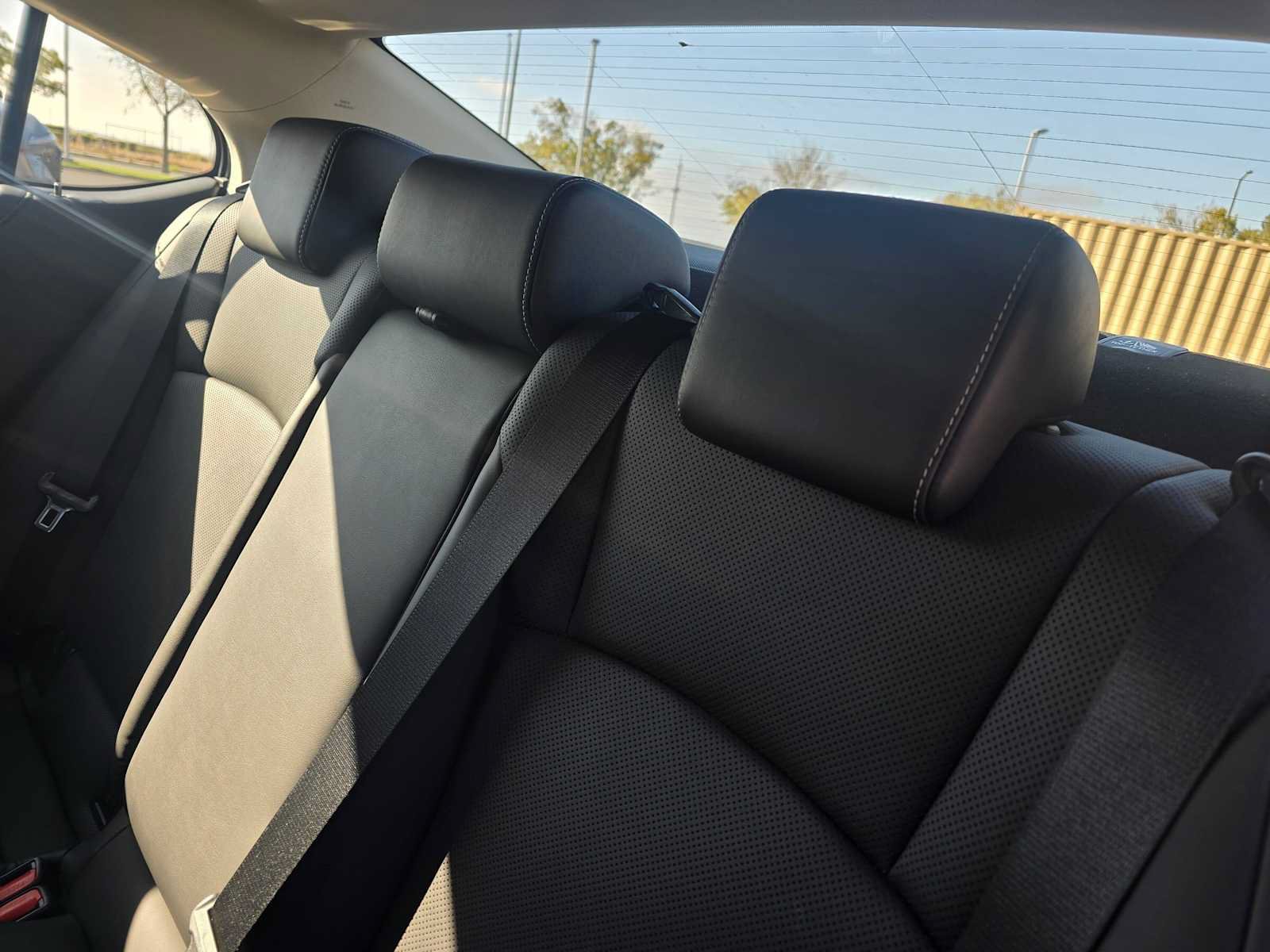 Certified 2022 Lexus ES 350 w/ Premium Package FWD image 17