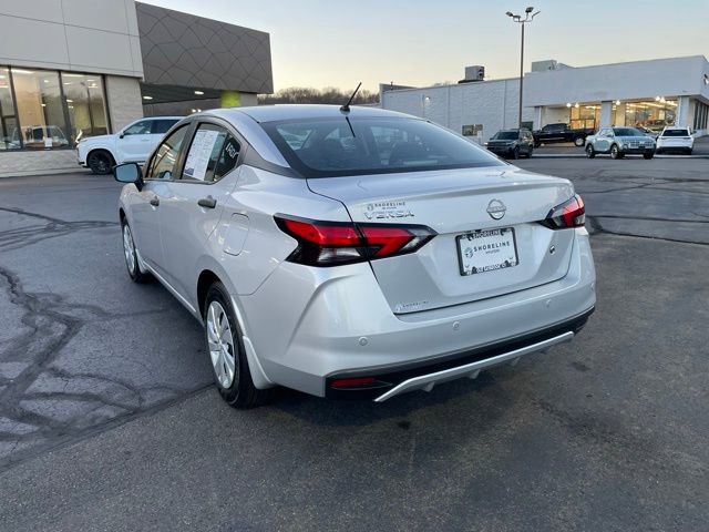 Used 2025 Nissan Versa S w/ Trunk Package image 7
