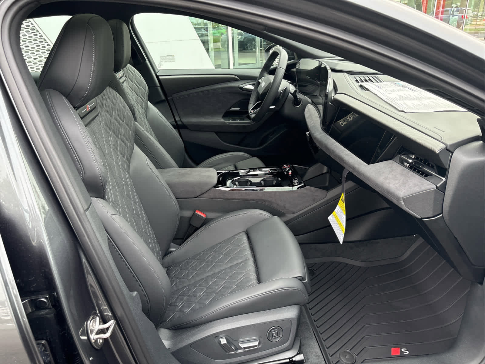 New 2025 Audi S6 e-tron Prestige image 17