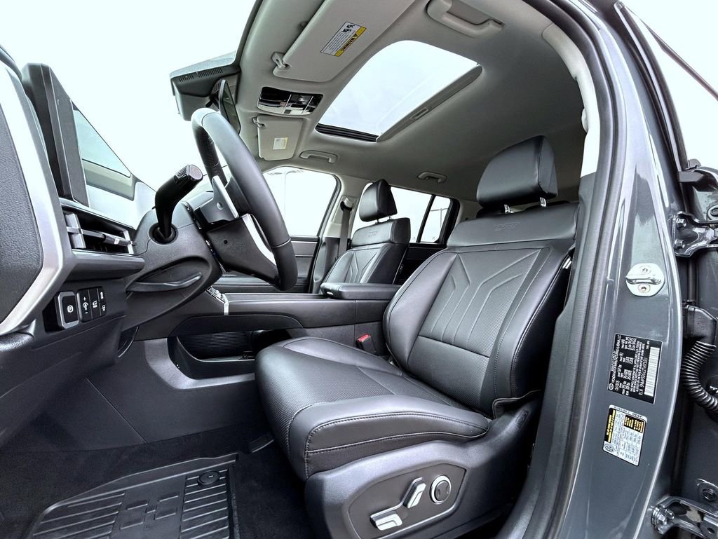 Used 2026 Hyundai Santa Fe XRT image 12