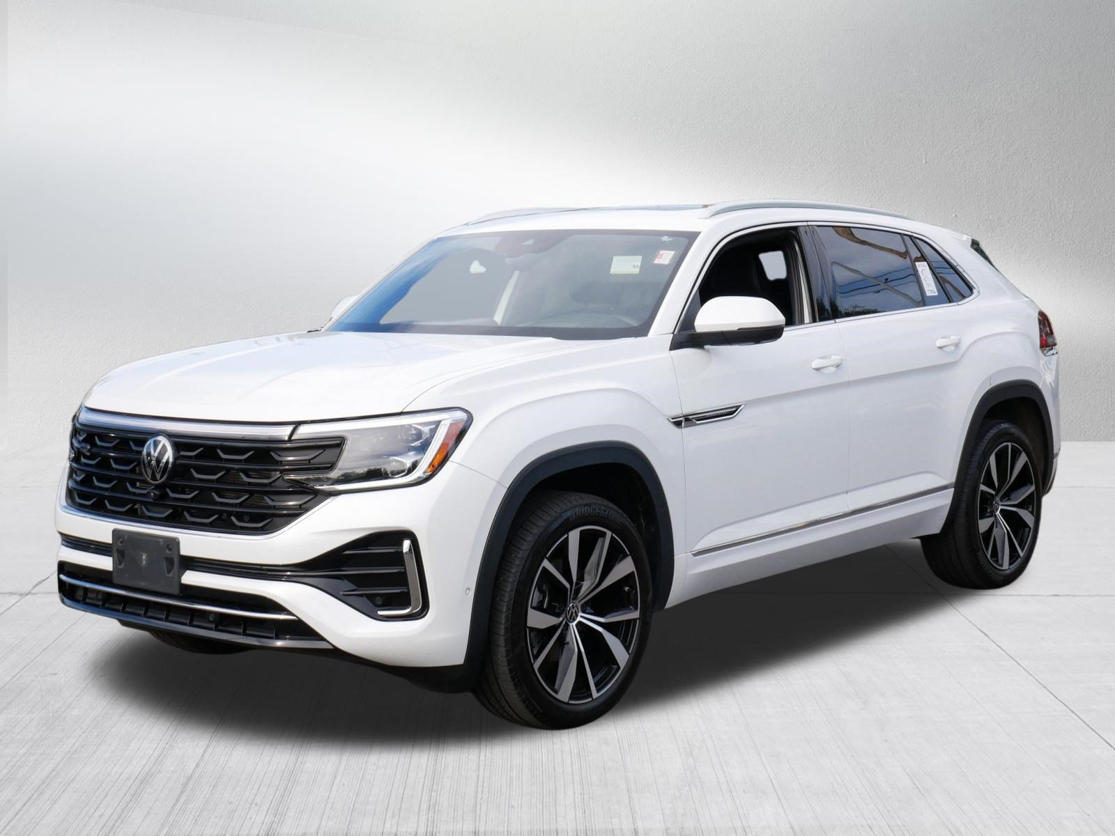 Certified 2024 Volkswagen Atlas Cross Sport SEL Premium R-Line AWD/4WD image 3