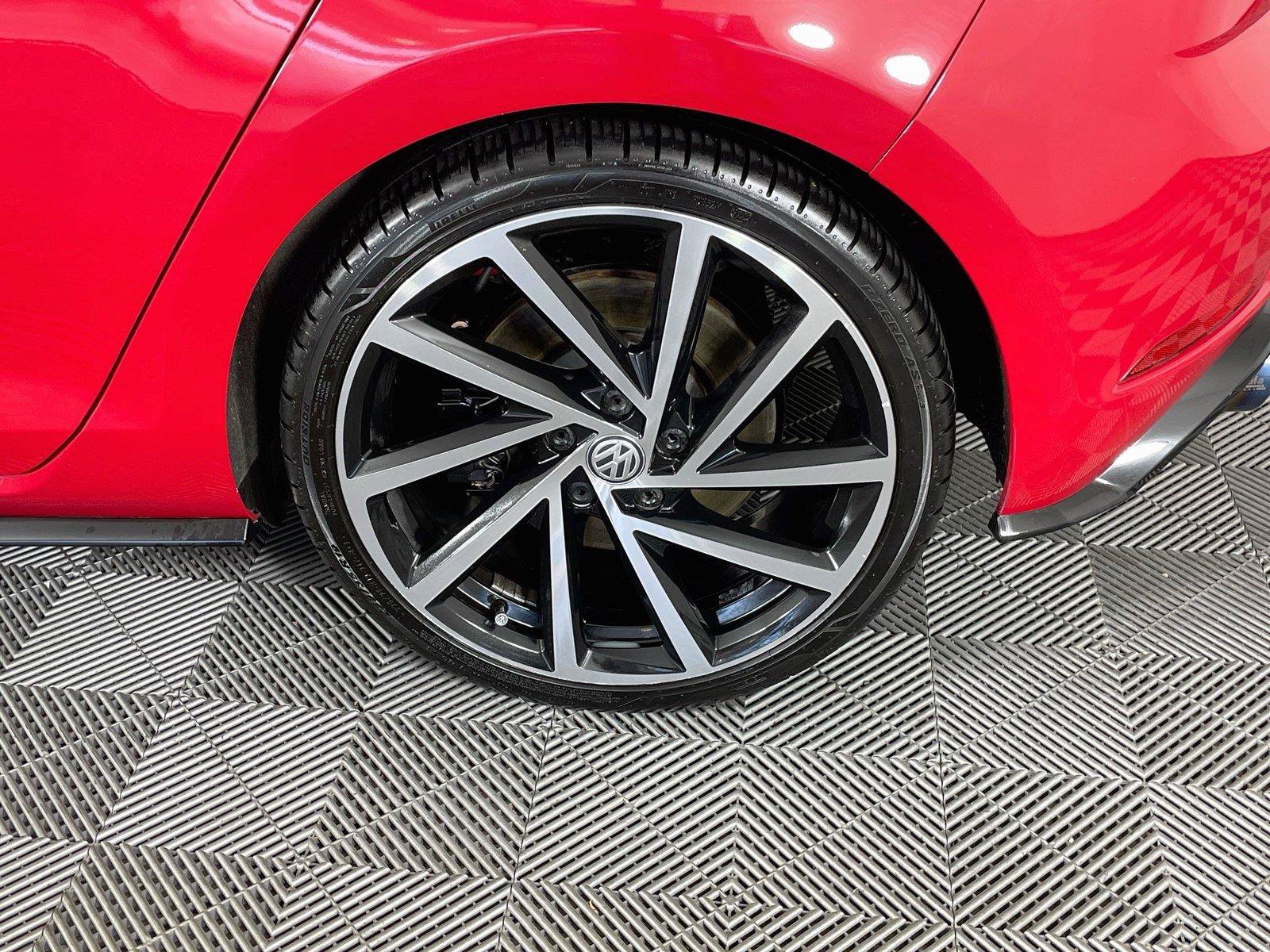 Used 2018 Volkswagen Golf 4-Door AWD/4WD image 34