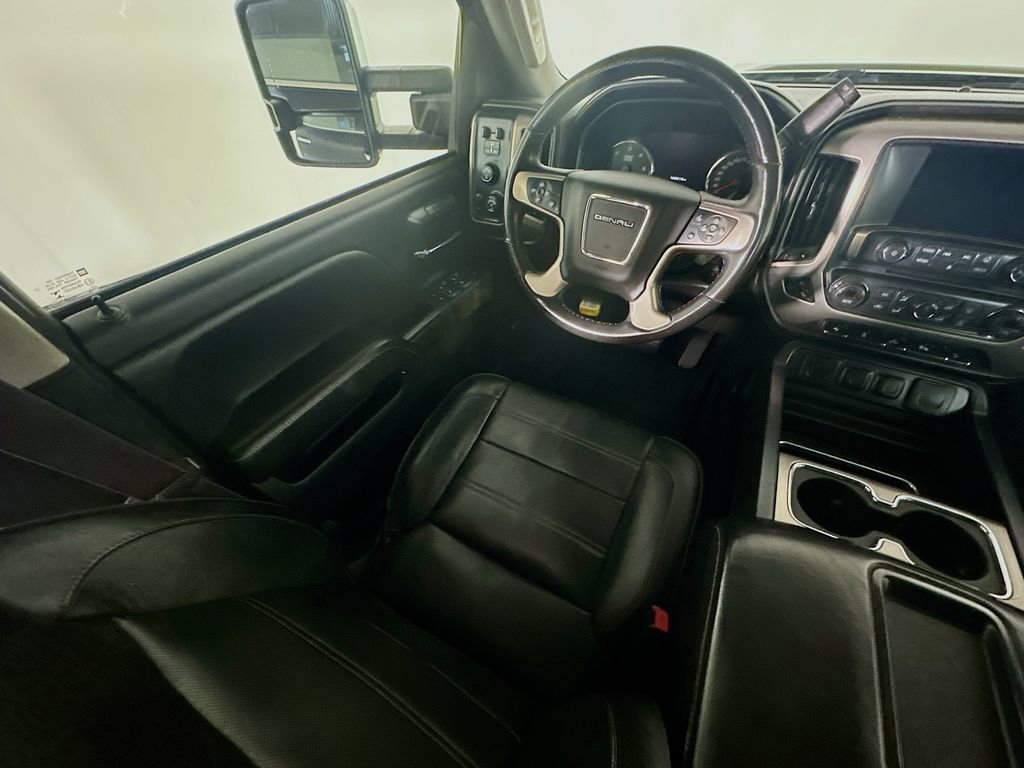 Used 2015 GMC Sierra 3500 Denali w/ Suspension Package, Off-Road image 9