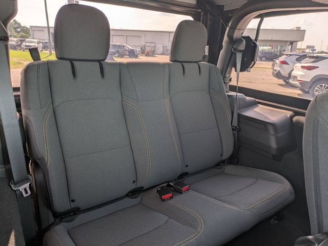 Used 2025 Jeep Wrangler Sport AWD/4WD image 27