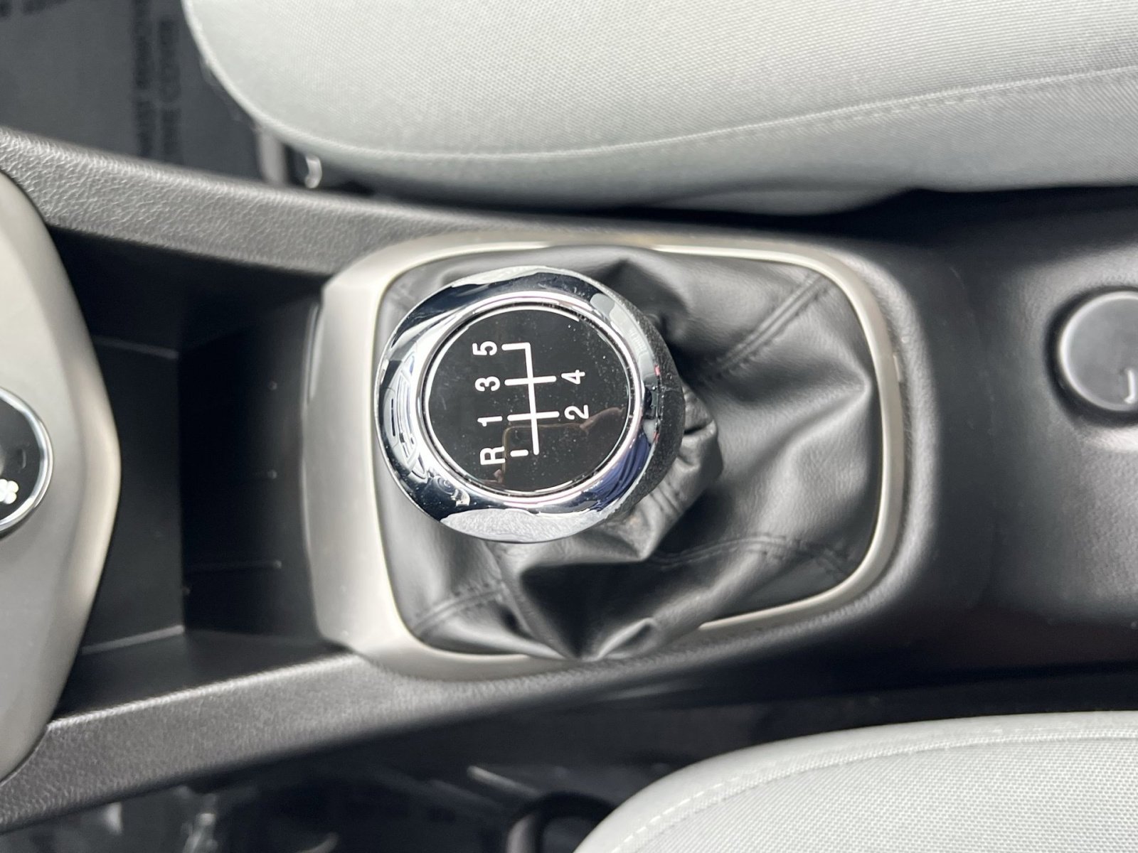 Used 2013 Chevrolet Sonic LS image 20