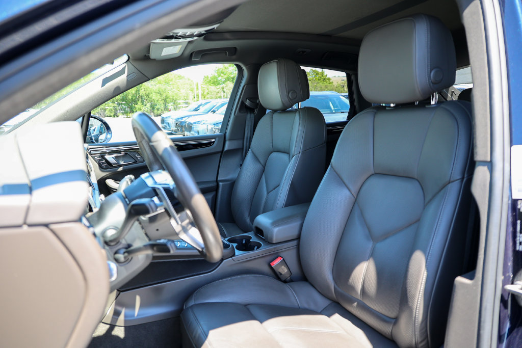 Used 2019 Porsche Macan S AWD/4WD image 34