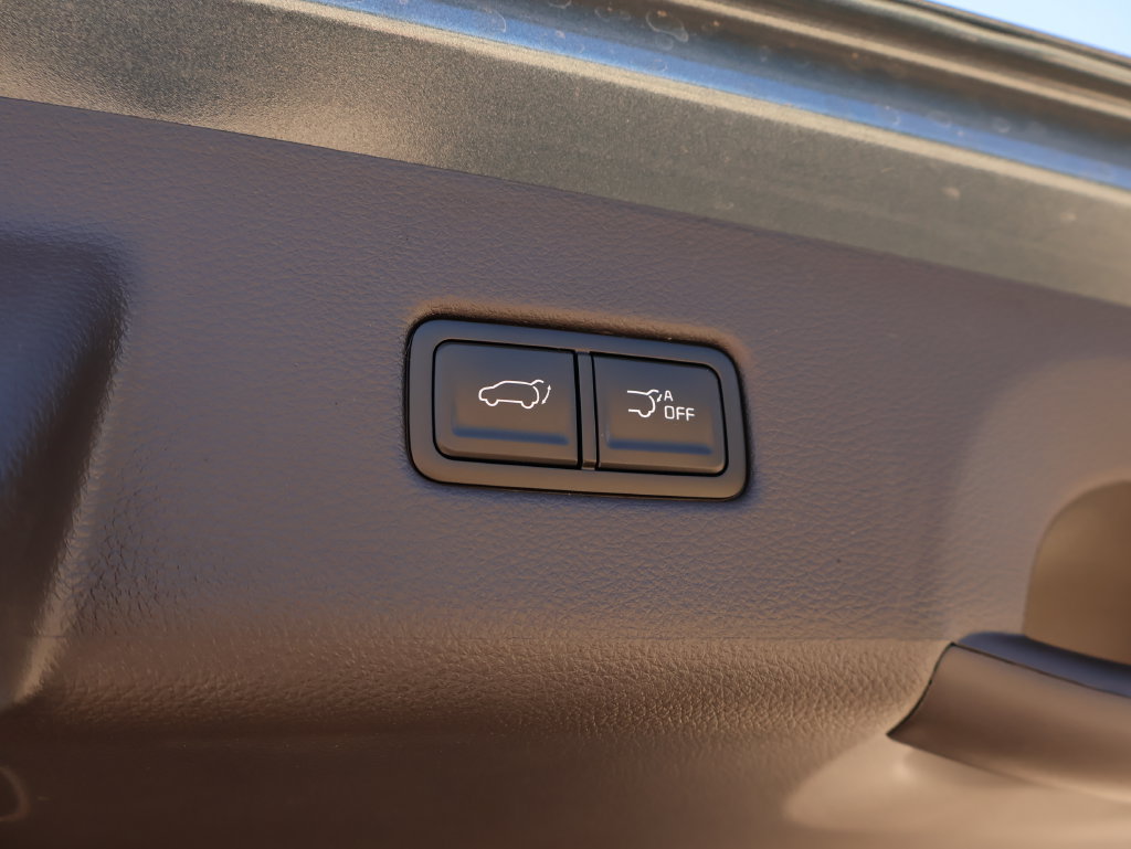 New 2027 Kia Carnival SX w/ Dark Edition Package FWD image 12