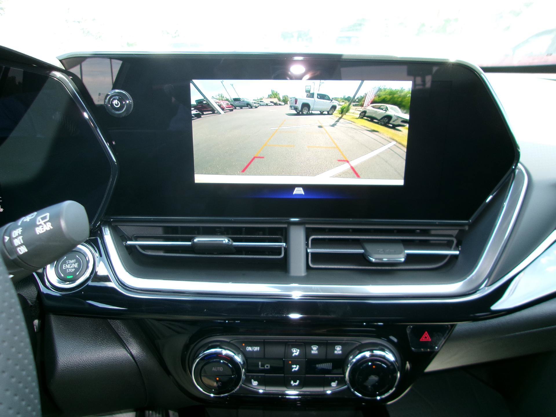 New 2026 Chevrolet Trax RS w/ Sunroof Package FWD image 19