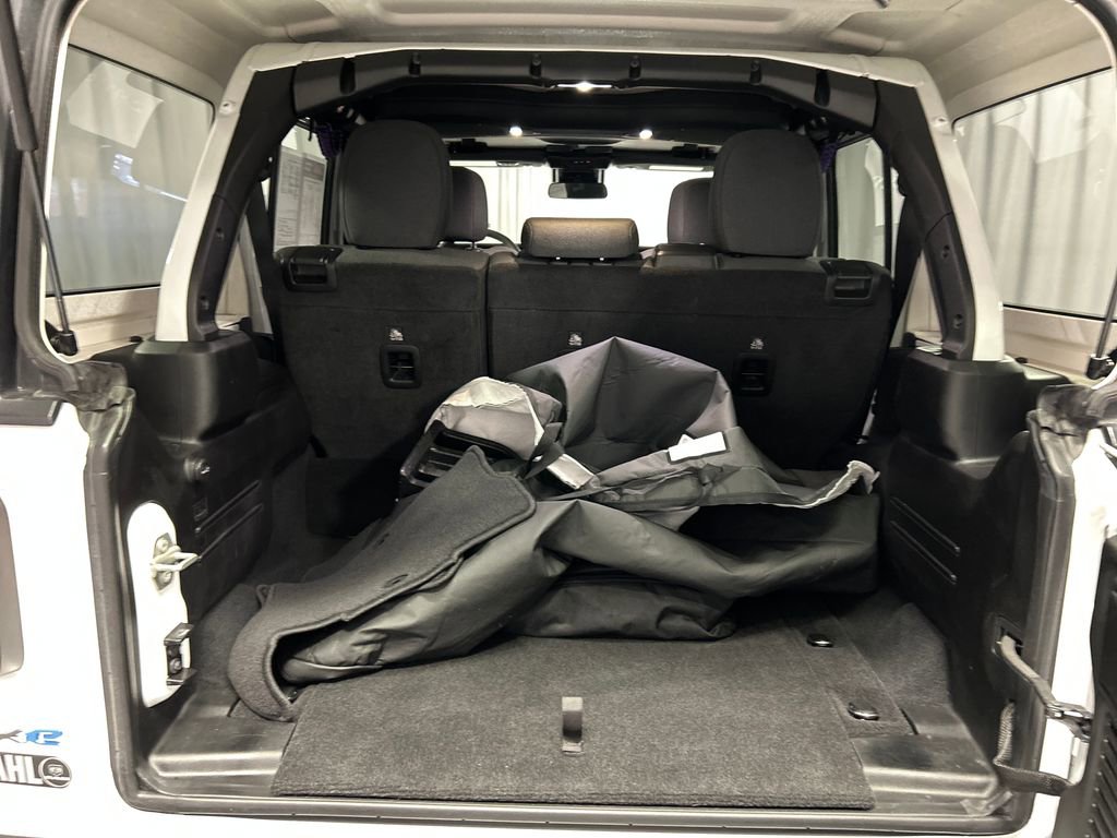 Used 2024 Jeep Wrangler Unlimited w/ Convenience Group image 24