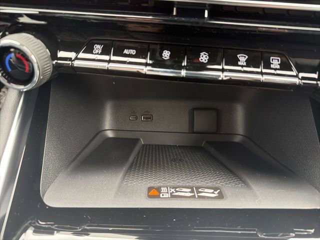 New 2026 Chevrolet Traverse High Country image 27