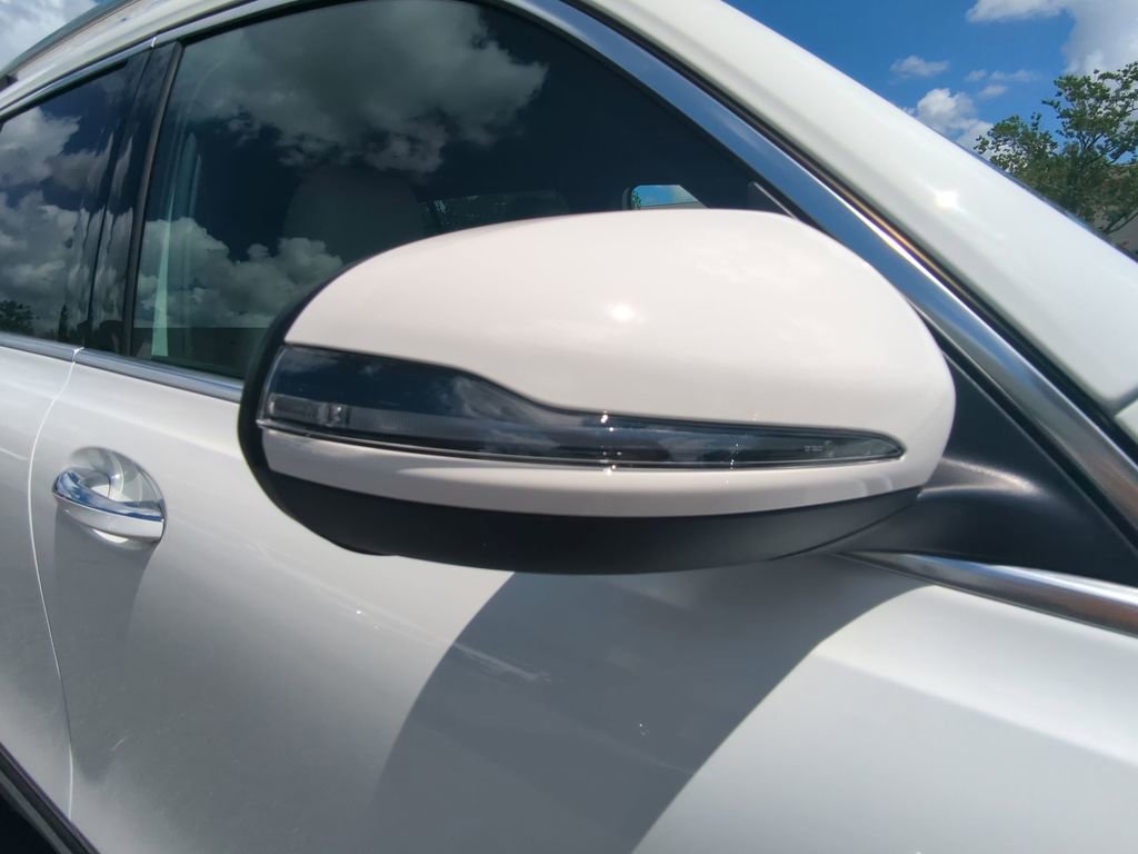 New 2025 Mercedes-Benz GLB 250 GLB 250 image 23