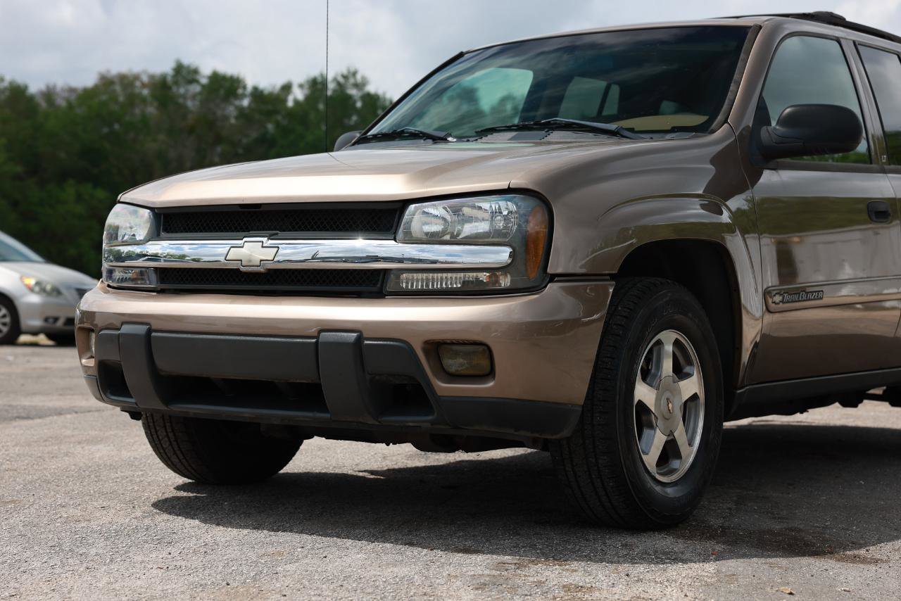 Used 2003 Chevrolet TrailBlazer LT image 25