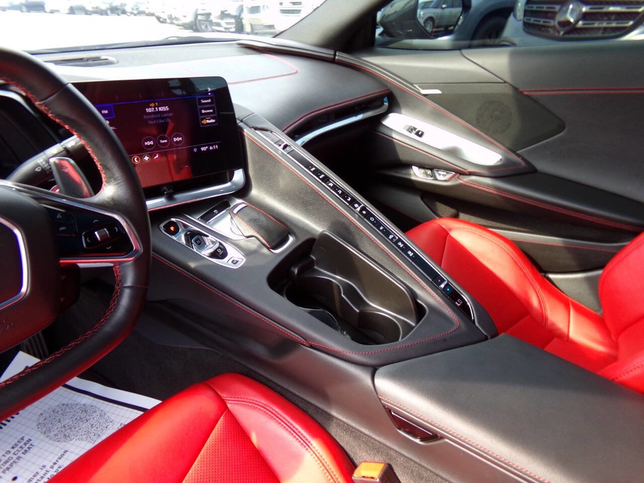 Used 2020 Chevrolet Corvette Stingray Coupe w/ Z51 Performance Package image 11
