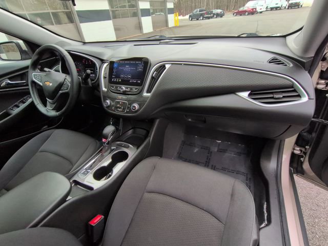 Used 2023 Chevrolet Malibu RS image 27