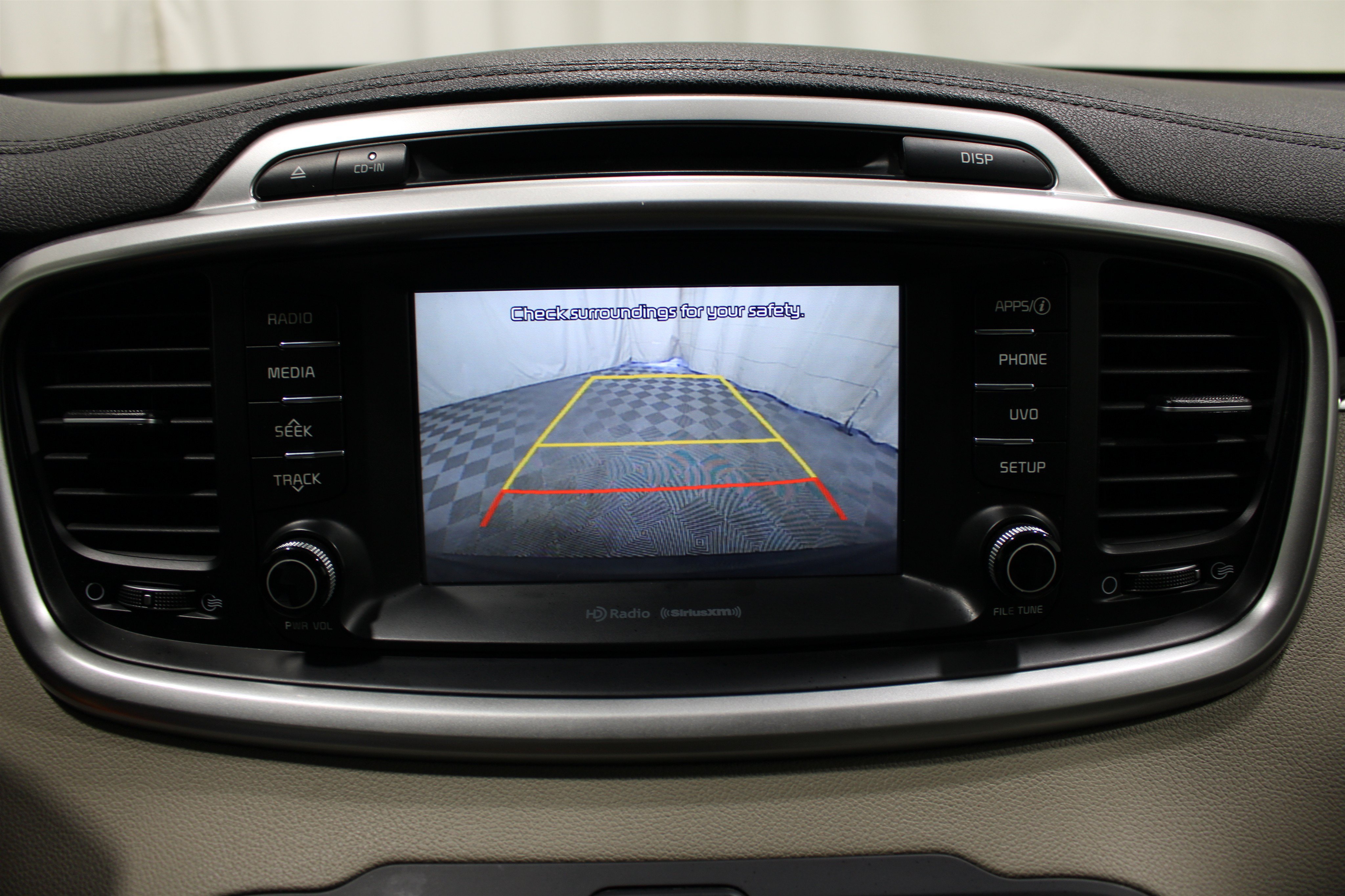 Used 2018 Kia Sorento FWD image 15