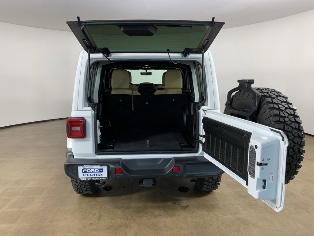 Used 2019 Jeep Wrangler Unlimited Sahara w/ Quick Order Package 24M Moab image 12