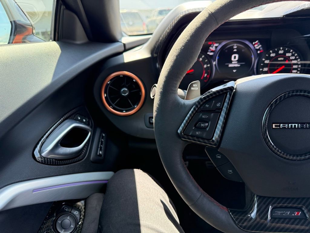 Used 2022 Chevrolet Camaro ZL1 RWD image 7