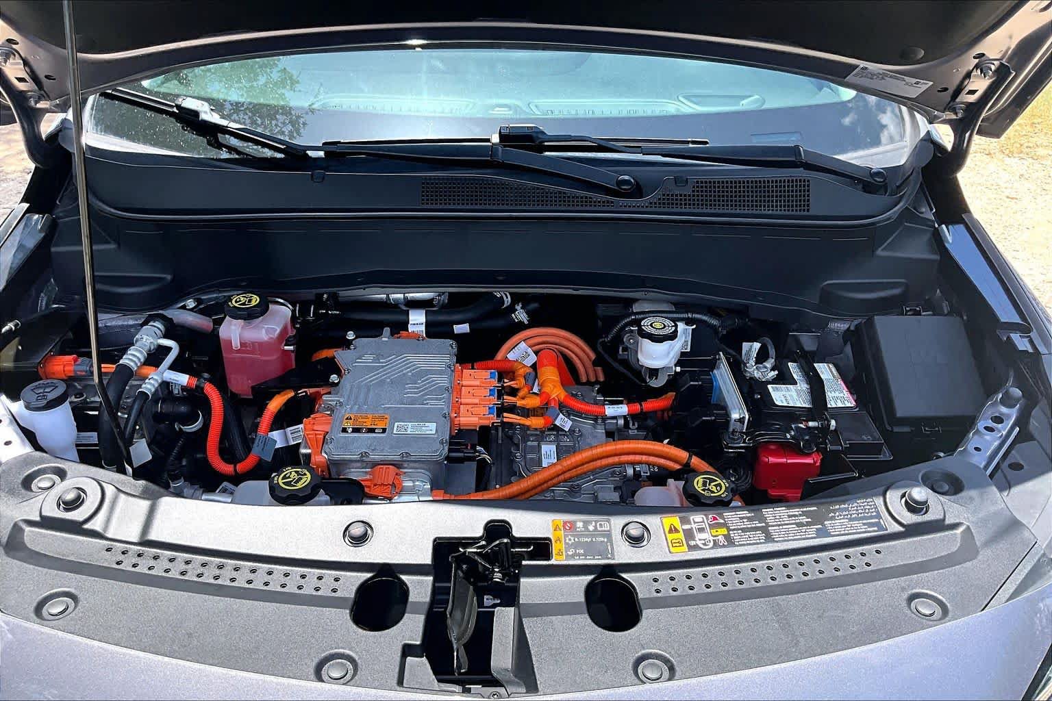 Used 2022 Chevrolet Bolt EUV LT w/ Comfort Package FWD image 31