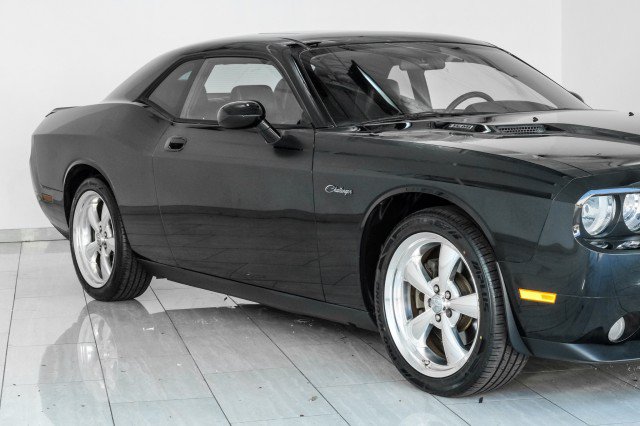 Used 2009 Dodge Challenger R/T RWD image 50