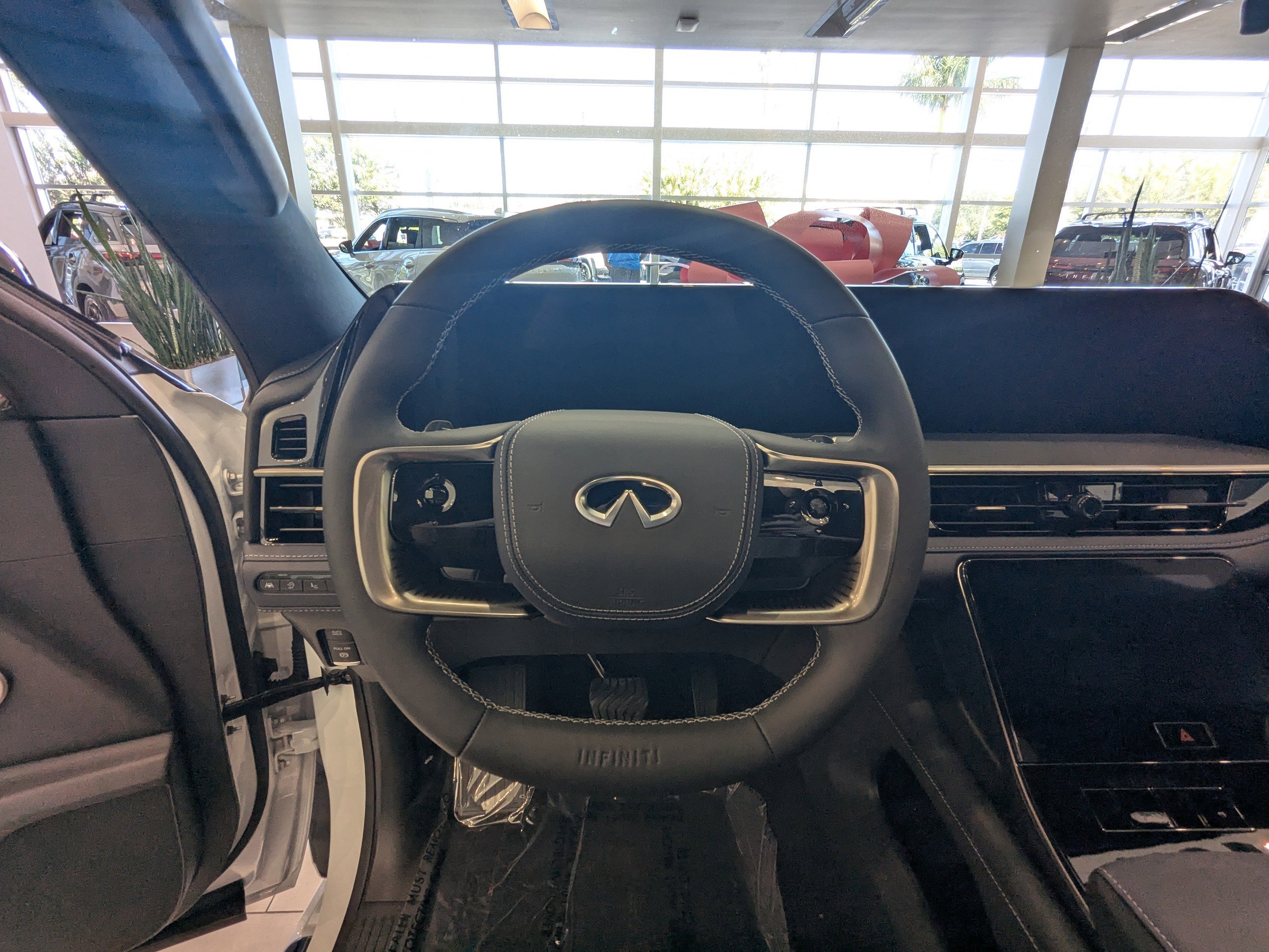 New 2026 INFINITI QX80 4WD image 32