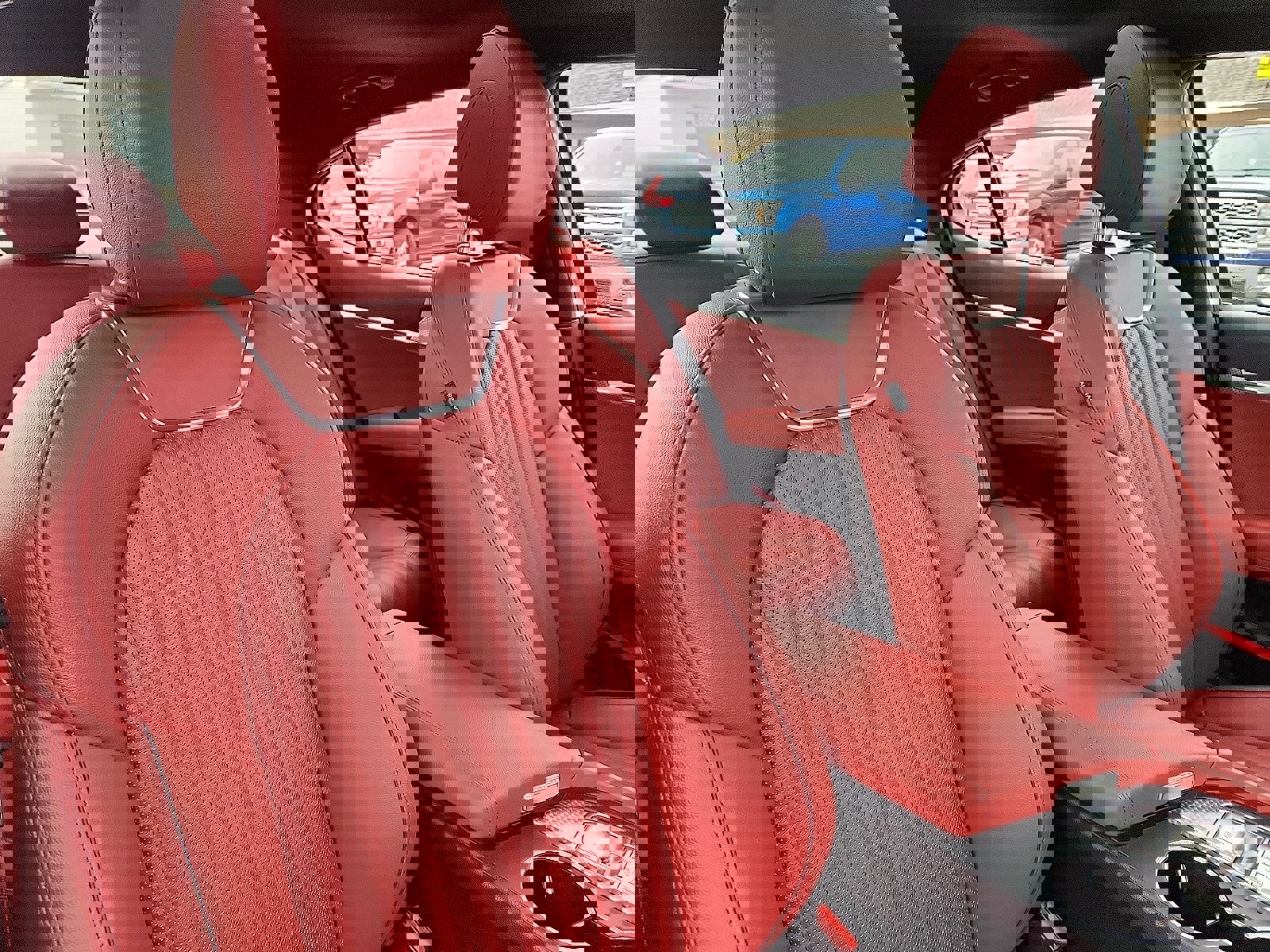 Used 2023 Genesis G70 2.0T w/ Sport Prestige Package image 31