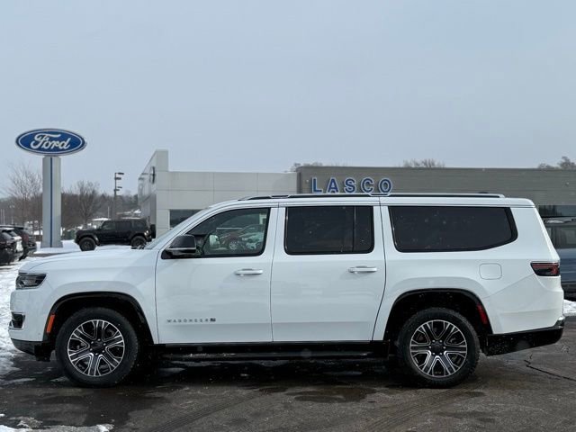 Used 2024 Jeep Wagoneer L Series II w/ Flexible Seating Group image 45