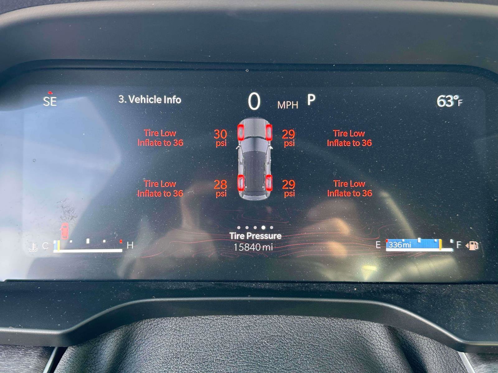 Used 2024 Jeep Grand Cherokee Limited w/ Luxury Tech Group II image 22