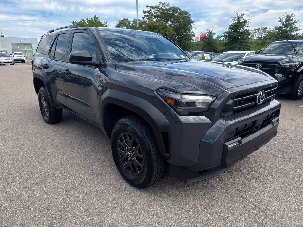 Used 2025 Toyota 4Runner SR5 AWD/4WD image 10