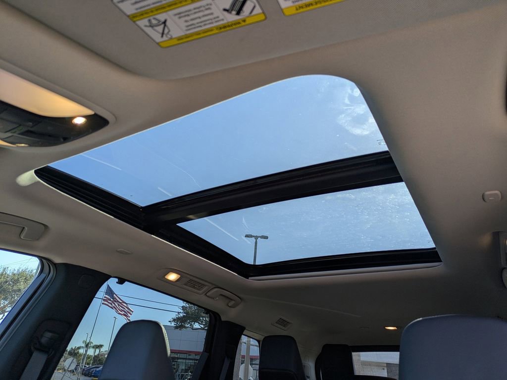 Certified 2025 INFINITI QX60 Luxe image 23