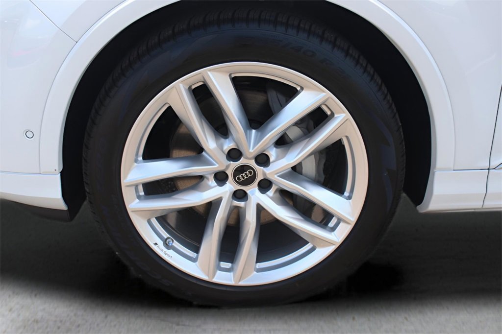 New 2025 Audi Q7 3.0T Premium Plus image 9