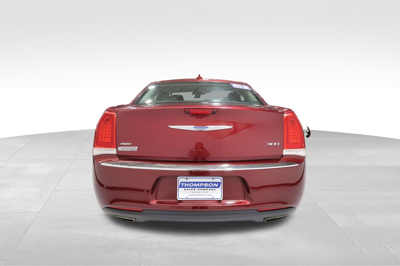 Used 2018 Chrysler 300 Limited w/ Safetytec Plus Group image 2