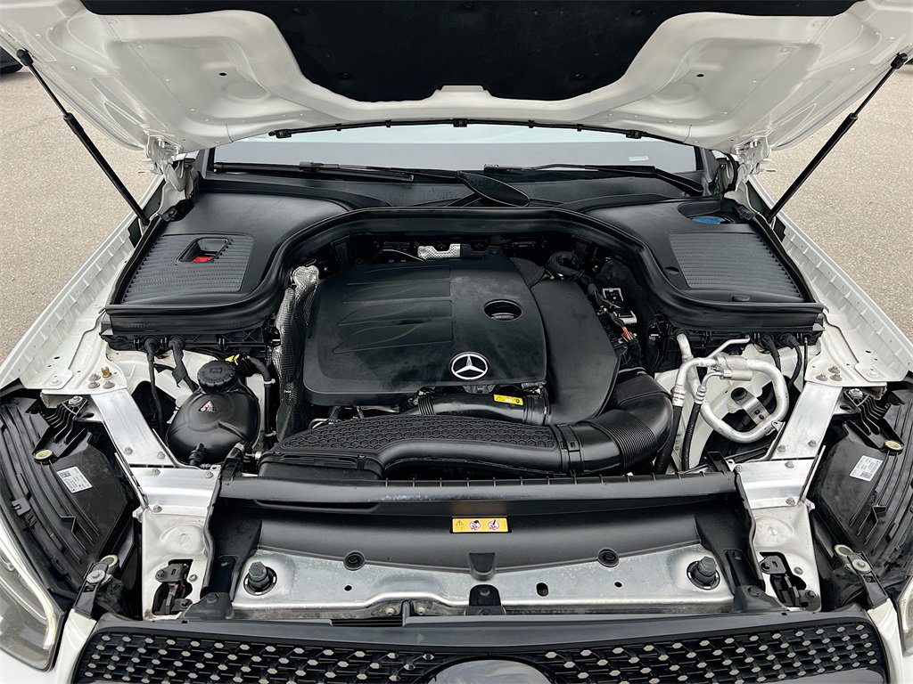 Used 2021 Mercedes-Benz GLC 300 4MATIC image 30
