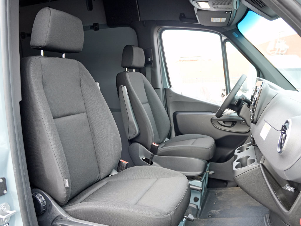 Used 2026 Mercedes-Benz Sprinter 2500 image 20