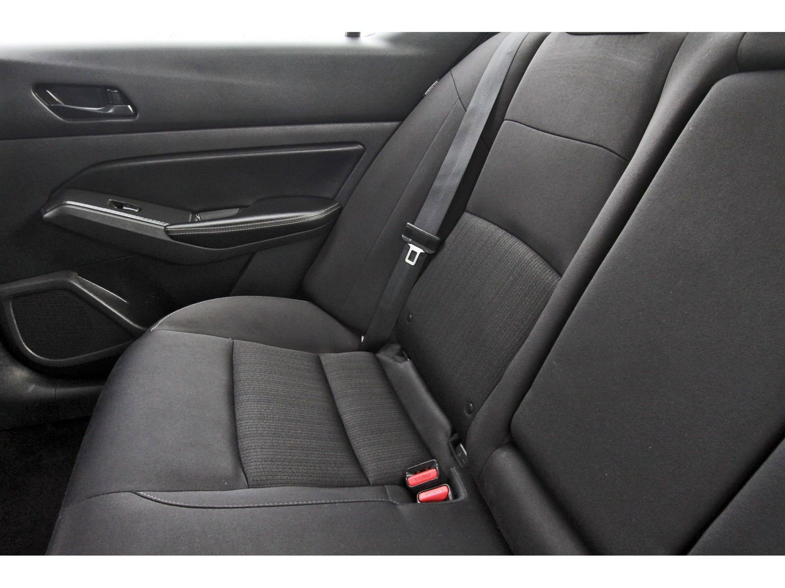 Used 2024 Nissan Altima 2.5 SV image 14