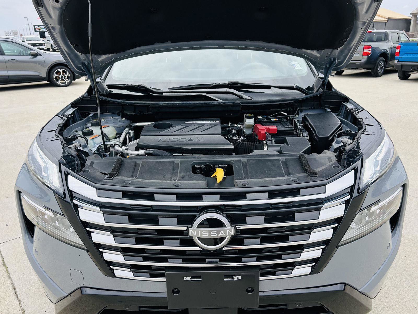 Used 2024 Nissan Rogue Platinum image 44