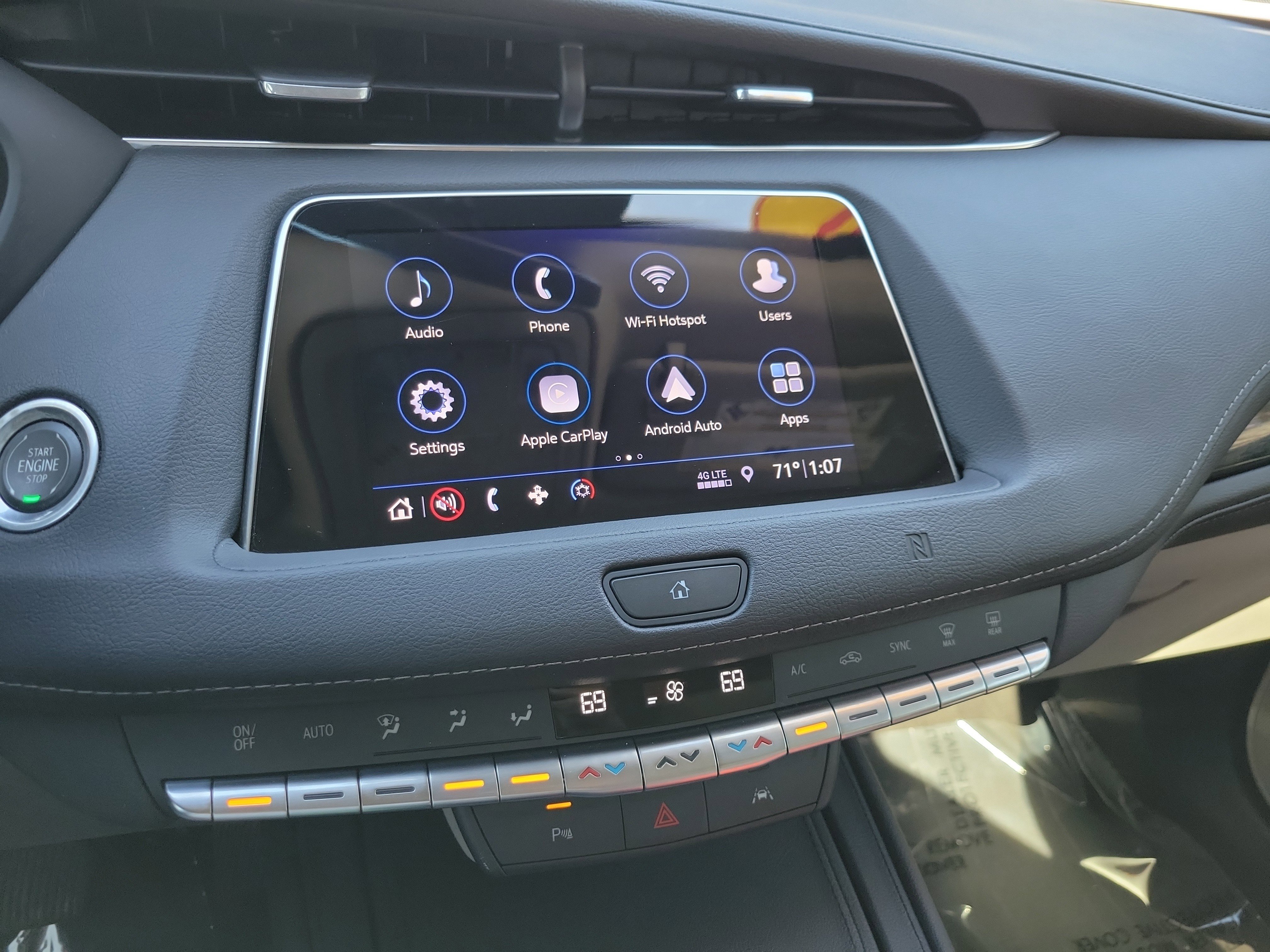 Used 2019 Cadillac XT4 Premium Luxury w/ Driver Awareness Package image 21