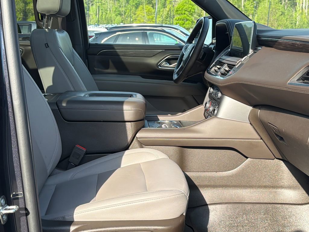 Used 2024 Chevrolet Tahoe Z71 w/ Luxury Package image 61