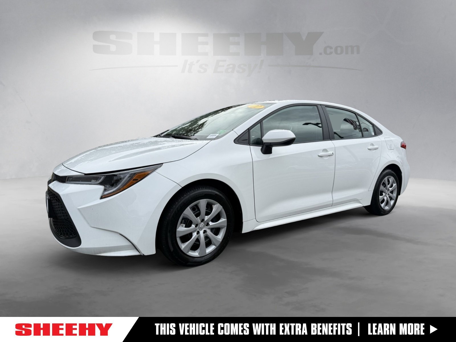 Certified 2022 Toyota Corolla LE image 1