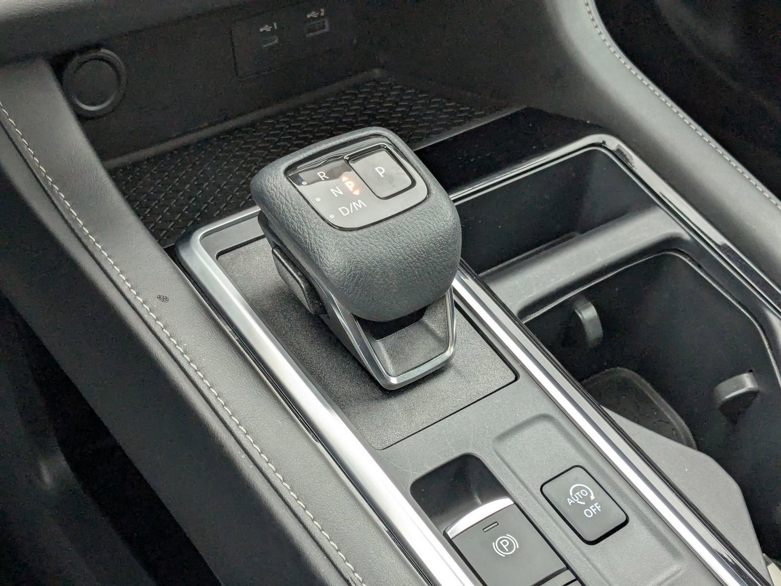 Used 2022 Nissan Pathfinder SV w/ SV Premium Package image 20