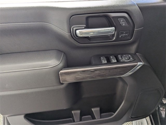 Certified 2022 Chevrolet Silverado 2500 LTZ w/ LTZ Plus Package image 11