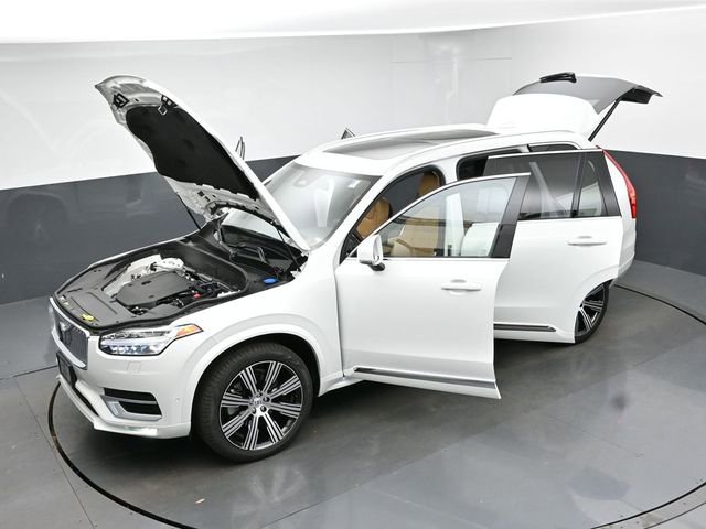 Used 2023 Volvo XC90 B6 Ultimate image 54