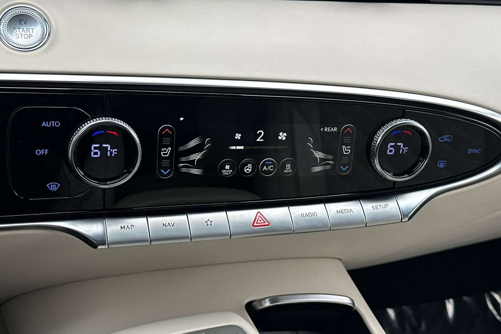 Used 2023 Genesis Electrified GV70 w/ Prestige Package AWD/4WD image 27
